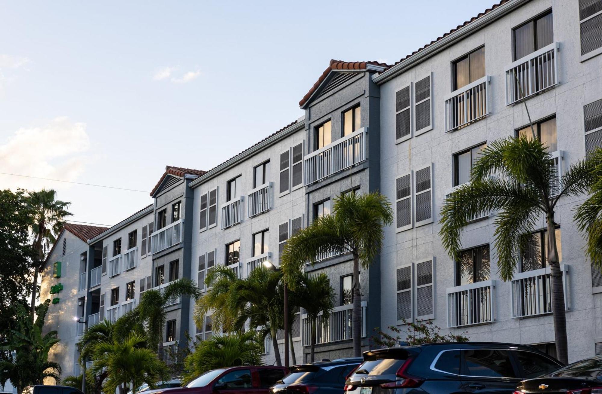 Holiday Inn & Suites Boca Raton - North Zewnętrze zdjęcie